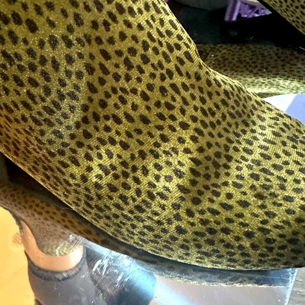 OLD NAVY Green leopard suede booties sz 8 - Picture 9 of 11
